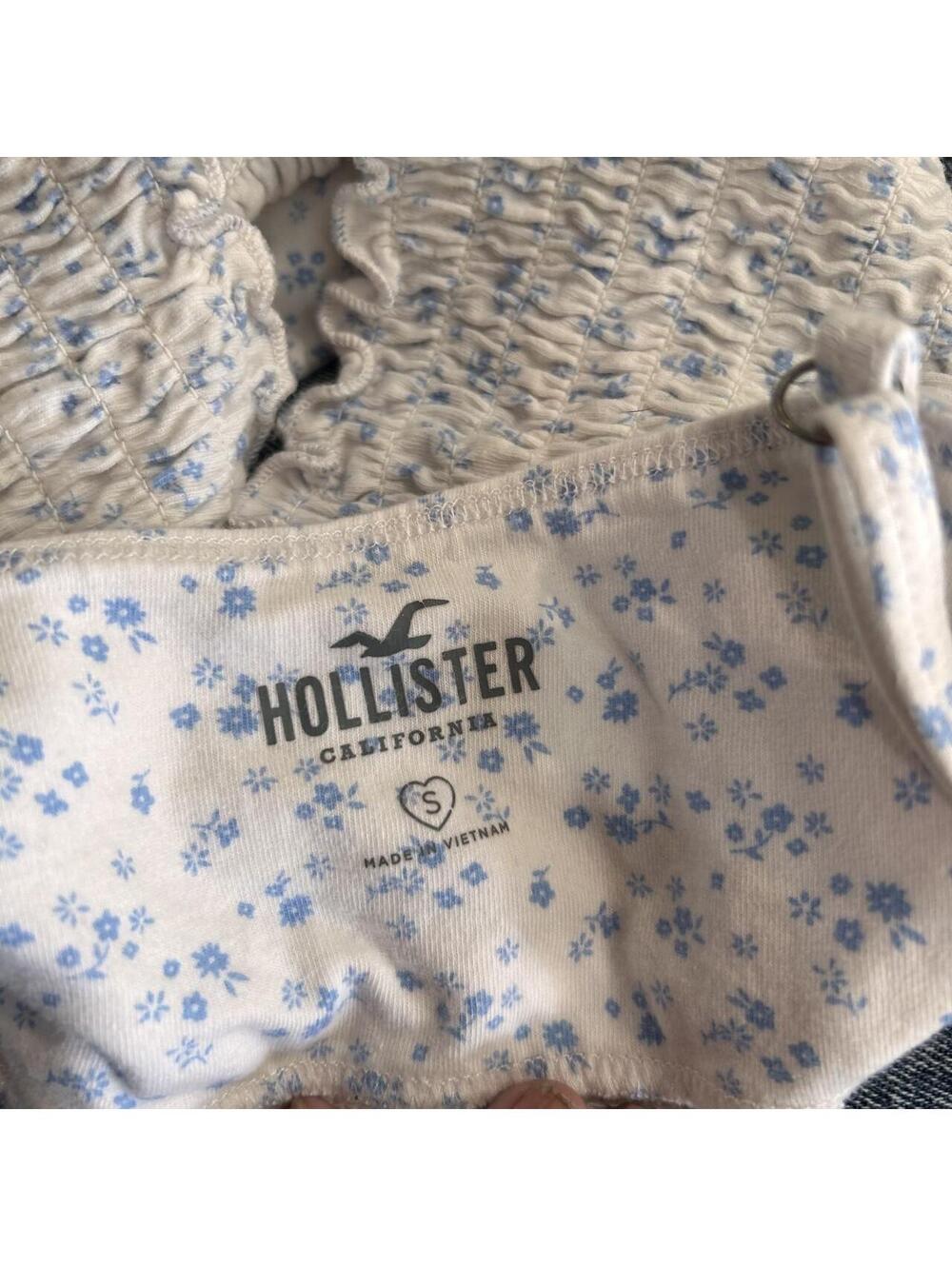 Hollister Co. Crop-top - Picture 3 of 3